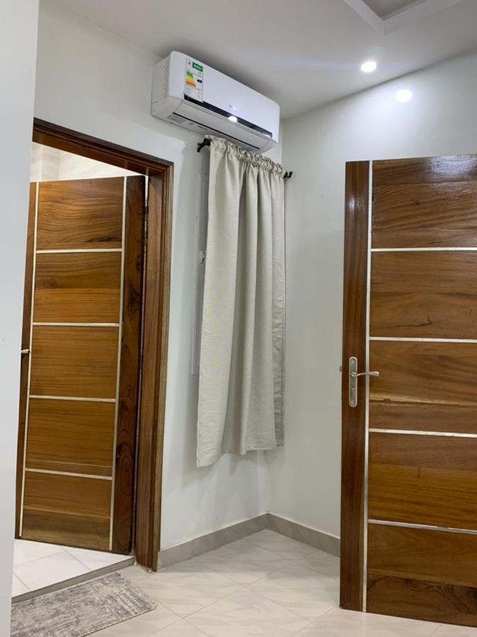 Superbes Appartements Non Loin De Auchan Mermoz Dakar Exterior photo